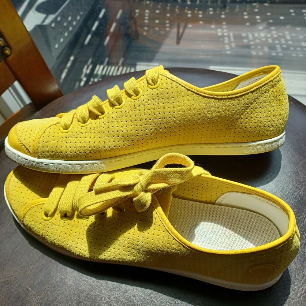 Camper Sneakers Size 40 *Like New - Picture 3 of 3